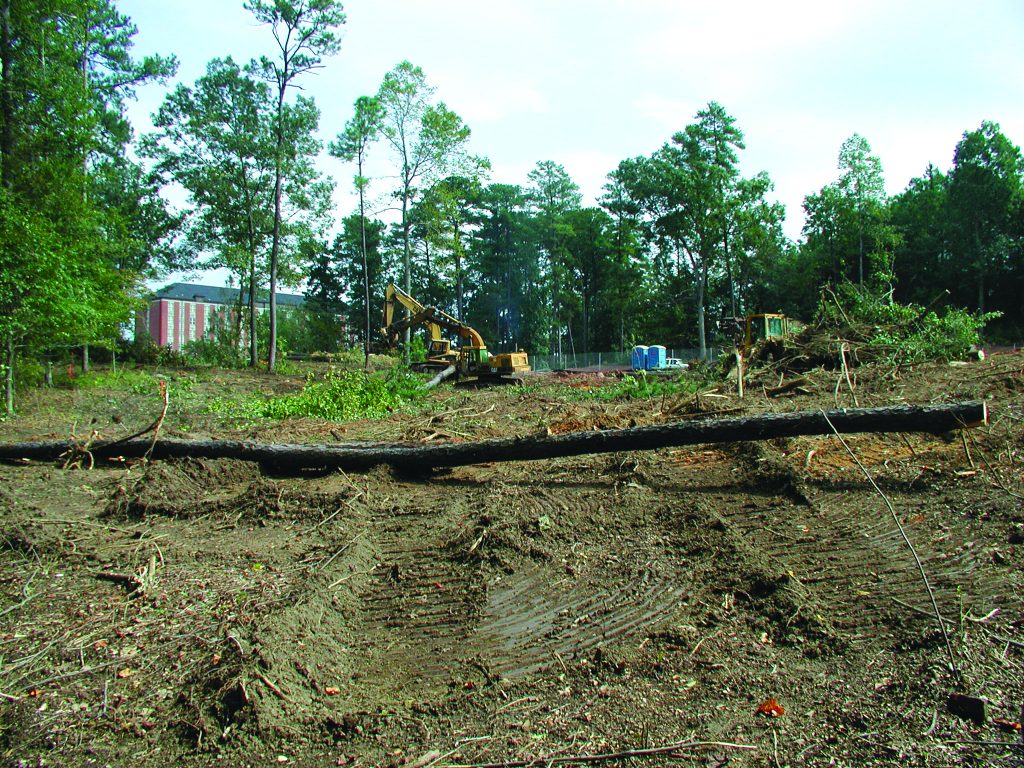 Construction begins on new building in 2003, photo: Glover