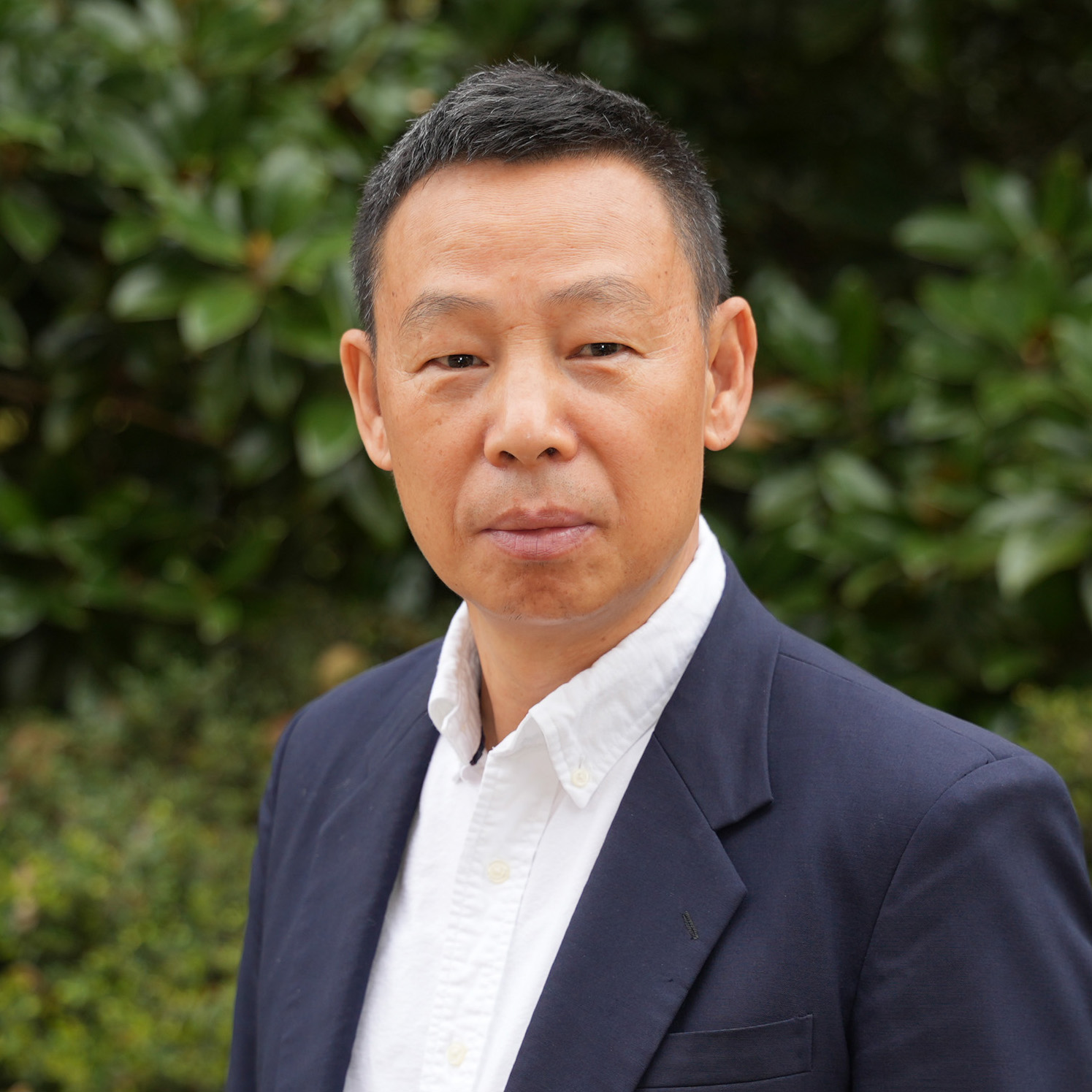 Daowei Zhang headshot